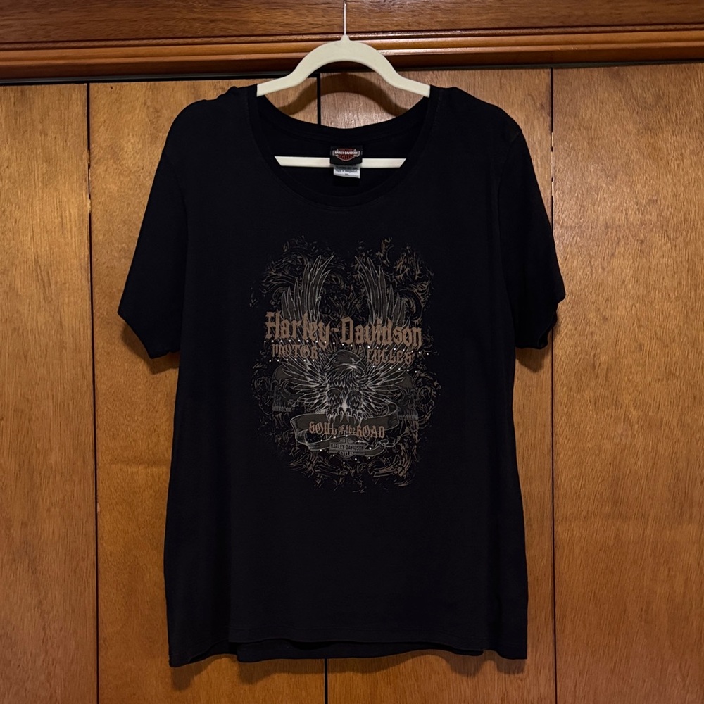 Harley-Davidson Black Tee with Graphic Design